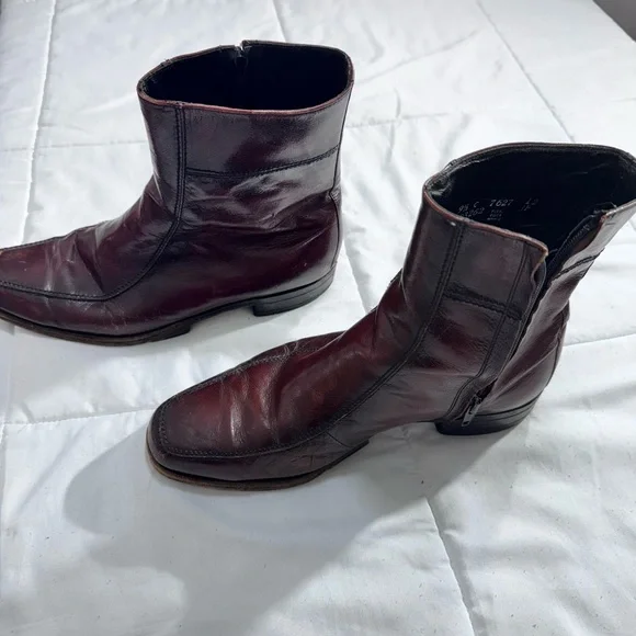 Florsheim Men's Dark Burgundy Leather Boots - Picture 4 of 6